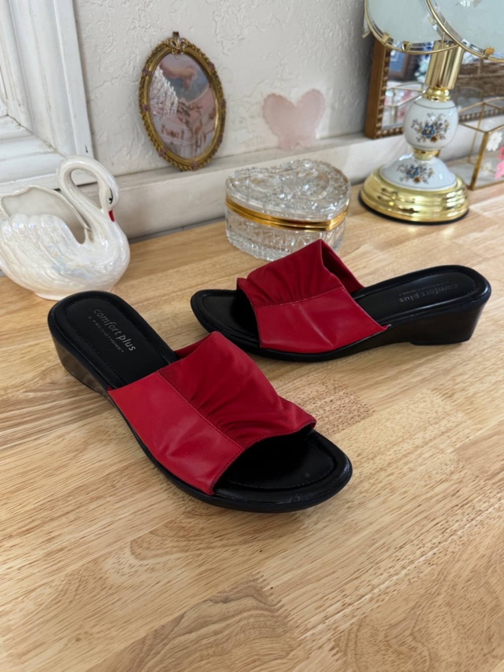 Y2K Comfort Plus  By Predictions Red Ruched Slip On Wedge Sandals Size 11W
